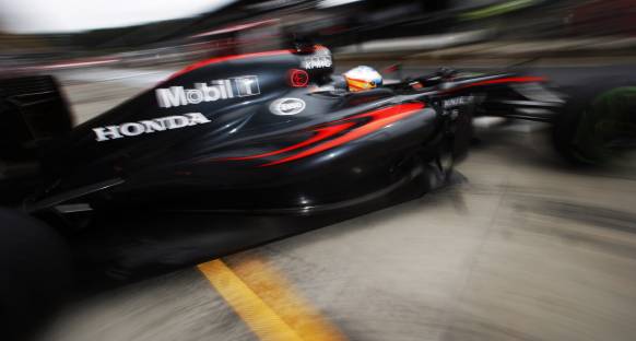 Alonso'ya Göre McLaren Tur Başına 2.5 Saniye Gelişebilir