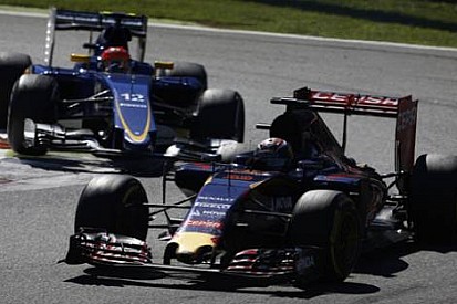 Verstappen: Bilgisayar oyunları geçişlerde yardım ediyor