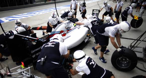 F1 takımları 'sahte' pit-stop konusunda uyarıldı