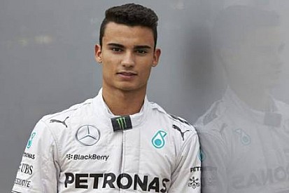 Mercedes'in yedek pilotu Force India ile piste çıkacak