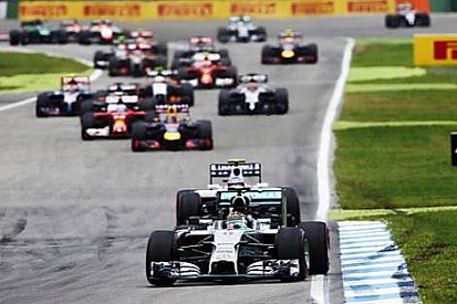 Formula 1'de planlanan 2016 değişiklikleri ertelendi