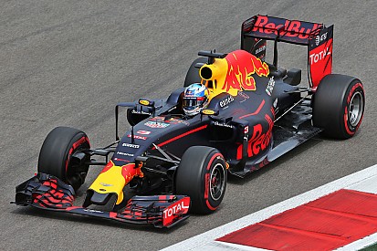 Ricciardo piensa que pueden batir a Williams en carrera