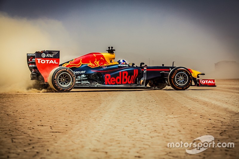 Video: Formel-1-Showrun mit David Coulthard in Jordanien
