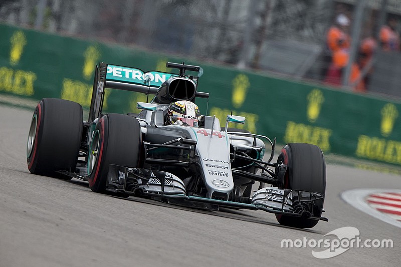Mercedes siente que están decepcionando a Hamilton