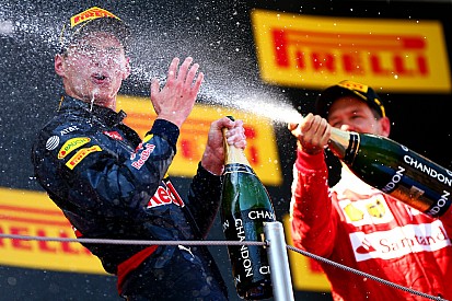 Vettel: “Chapeau dat Verstappen voor Kimi wist te blijven”