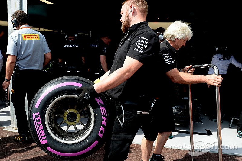 Pirelli neemt ultrasofts mee naar Singapore