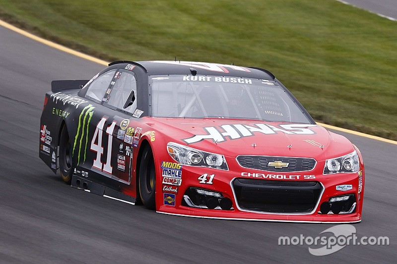 Kurt Busch économise du carburant et gagne à Pocono