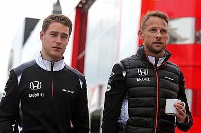 В McLaren ще не знають про склад пілотів у 2017 році