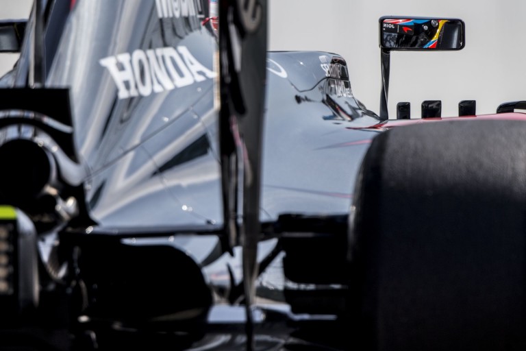 A Honda még nem tudja, mikor veti be a zsetonjait - a McLaren ennek ellenére reménykedik!