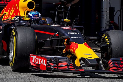 Verstappen végzett ez élen a barcelonai teszt második napján!