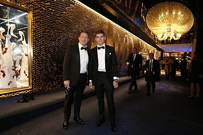 Verstappen édesapja nagyon elégedett fia agresszivitásával!