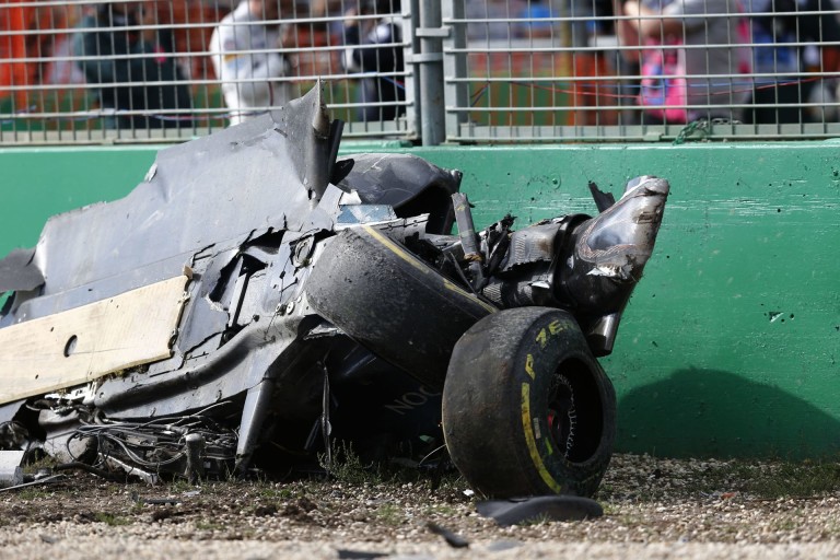 Fernando Alonso 765 hibátlan kör után szenvedett horrorisztikus balesetet Ausztráliában!