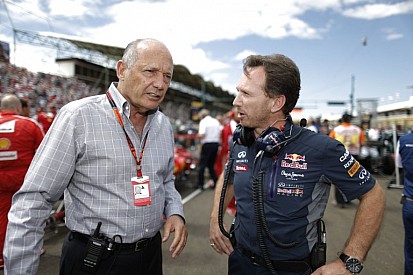 A Red Bull és a McLaren elutasította a „hibrid” időmérőt - ezért maradt az új kvalifikáció!