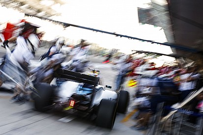 Beindították a 2016-os Williams-Mercedest: videón az FW38