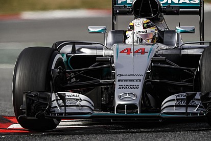 Hamilton: a W07 olyannak érződik, mint a tavalyi kocsi, és ez jó dolog