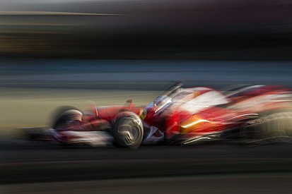 Vettel zseniálisan megy a Ferrarival: de mi van Raikkönennel?