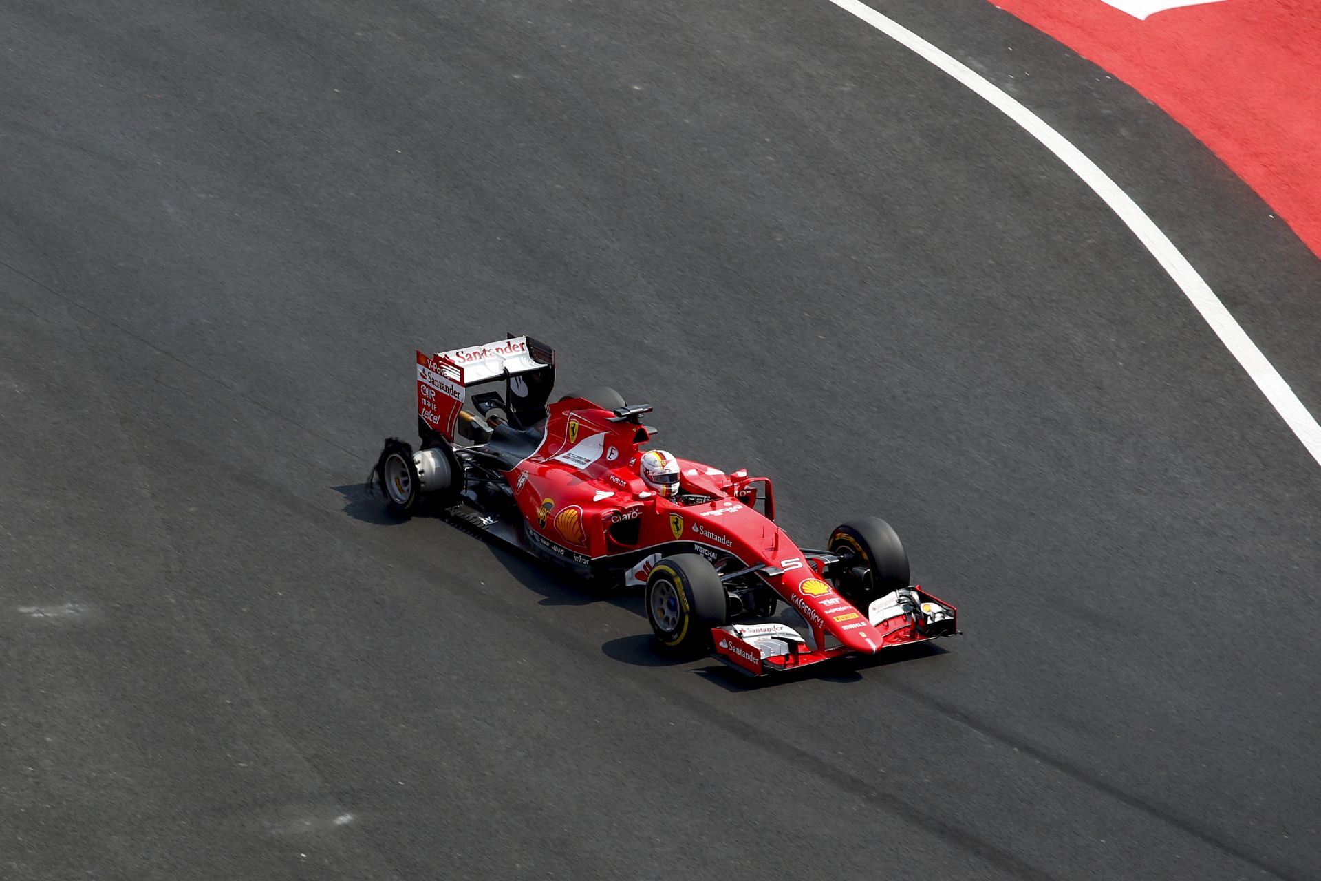 A Ferrari szerint a mexikói katasztrófa elég tanulságos lehet 2016-ra!