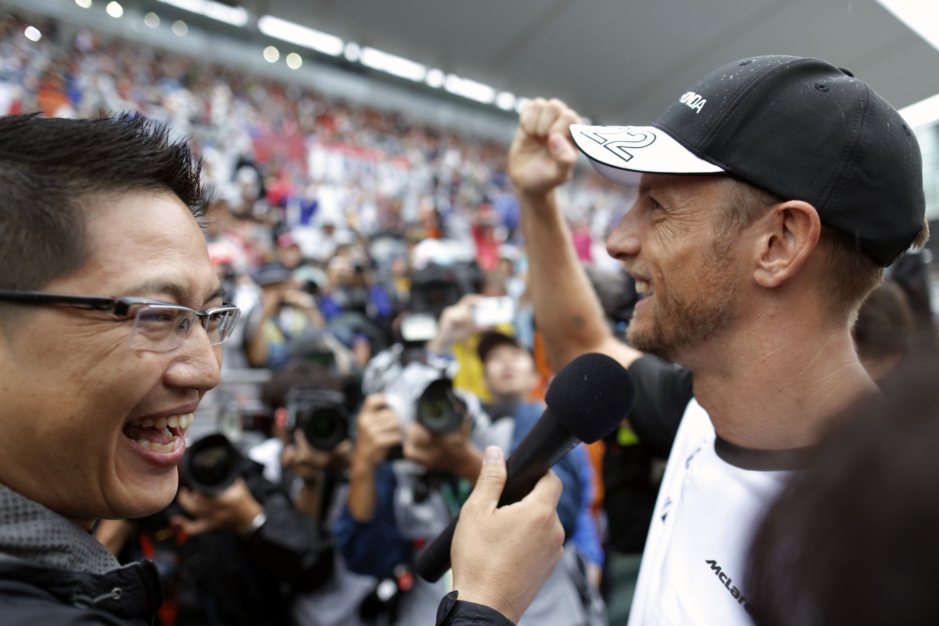 McLaren: „Hihetetlen nagy motiváció számunkra, hogy Button velünk marad”