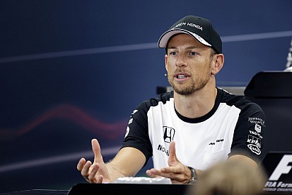 Hiába lett Button 13. a McLaren-Hondával, vért fog izzadni vasárnap