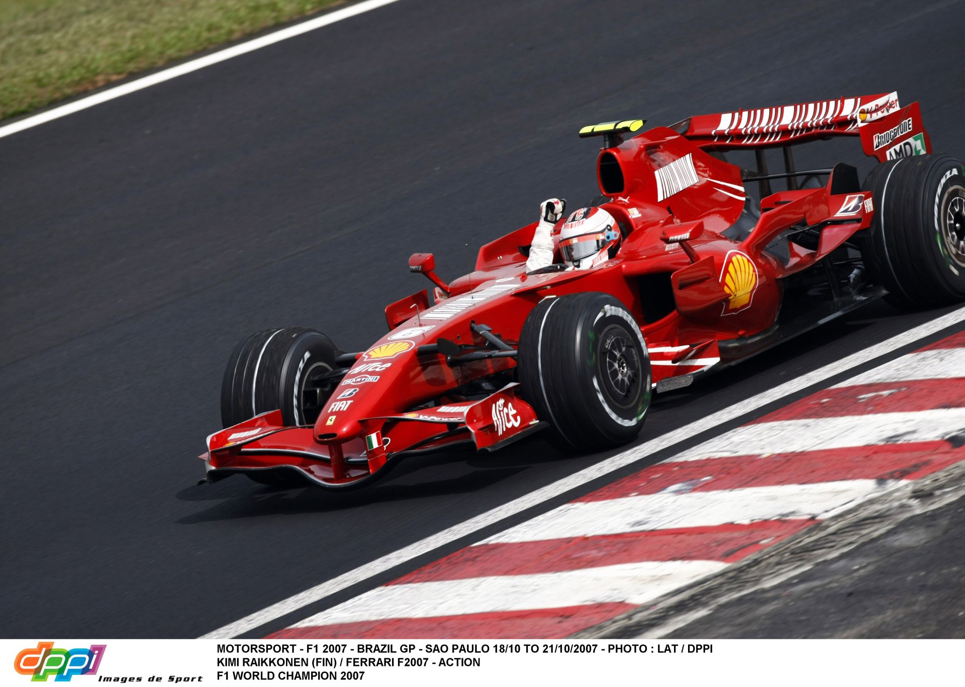 Képgaléria Kimi Raikkönen első bajnoki címéről: egyben az utolsó is?