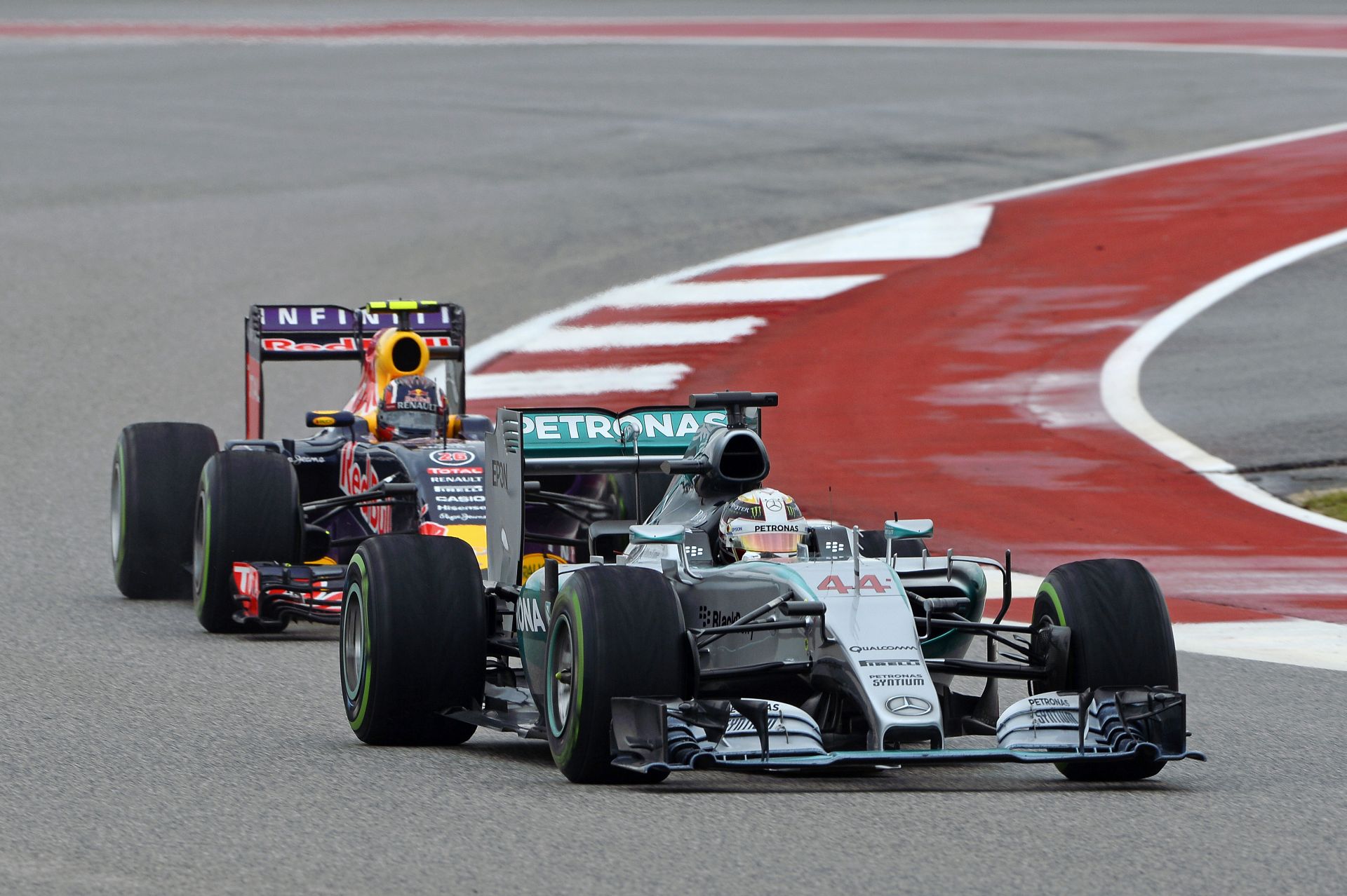 Kiderült, igazából miért bukott meg a Red Bull-Mercedes