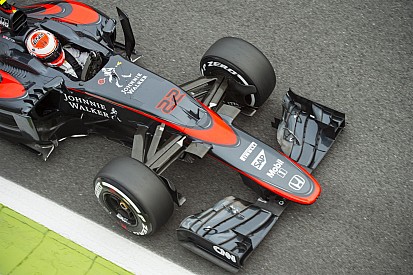 Vízszivárgás miatt sírt Button McLarenje: bárki frusztrált lenne a helyében