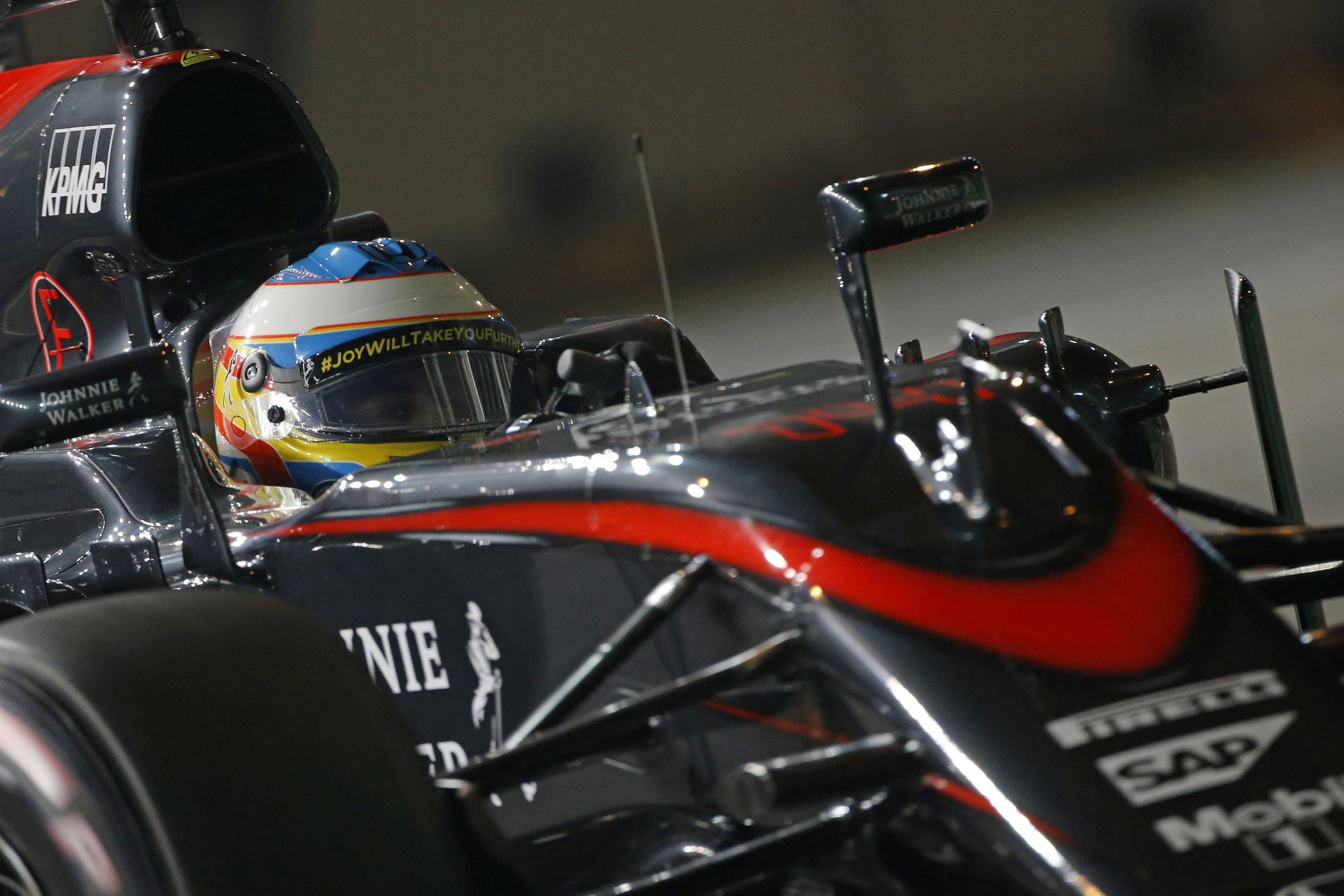 Szingapúri Nagydíj 2015: Kövesd ÉLŐBEN az időmérő edzést az éjszakai F1-es helyszínről (15:00)