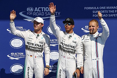 Vettel nem érti, miért lenne unalmas, hogy folyamatosan a Mercedes van az első két sorban