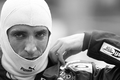 Egy pillanatra ismét megáll az élet a motorsportban: Kegyetlen és igazságtalan az élet!