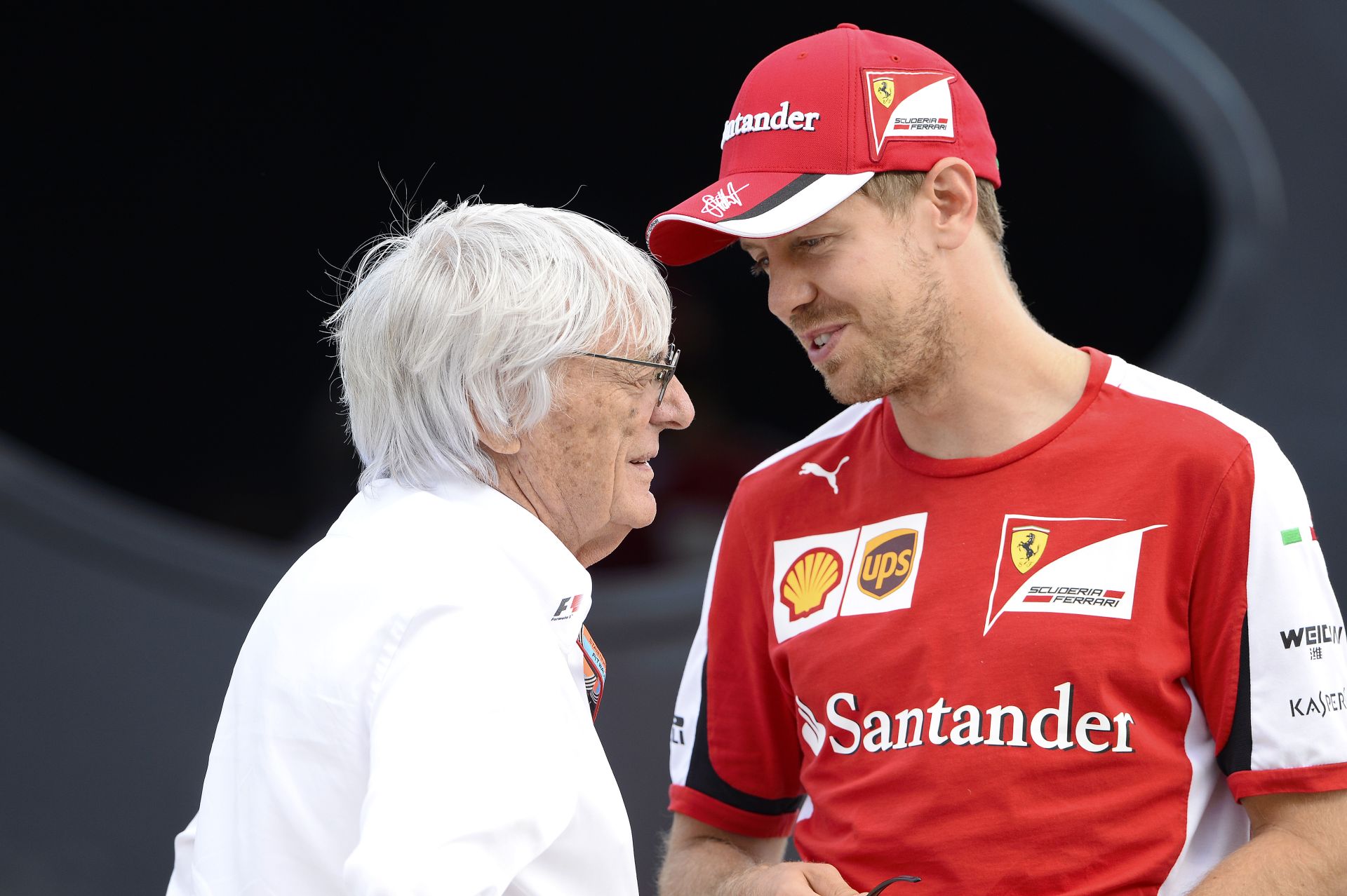 Ecclestone-nak kezd elege lenni a Mercedes dominanciájából