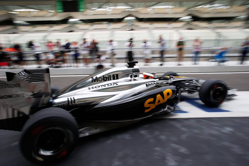 Ausztráliában egy teljesen más Honda-motor lesz a McLarenben, ami különbözik a Mercedesétől