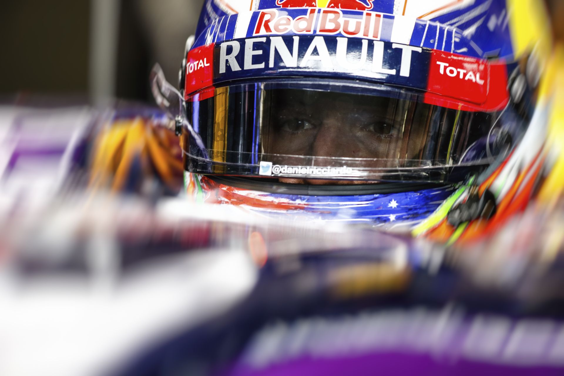 Ricciardo aláírta az új szerződését a Red Bullal?