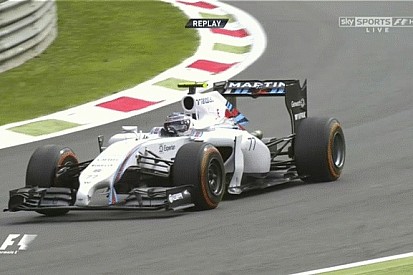 Így driftelt Bottas az F1-es Williamsszel a Parabolica kanyarban