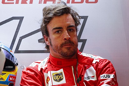 Alonso nem örül a pletykáknak, pláne, hogy Olaszországból indultak ki: furcsa céljuk lehet