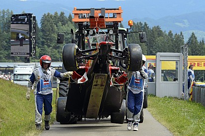 Kilassítva Alonso és Raikkonen nagy balesete a Red Bull Ringről: Két ember is életveszélyben volt