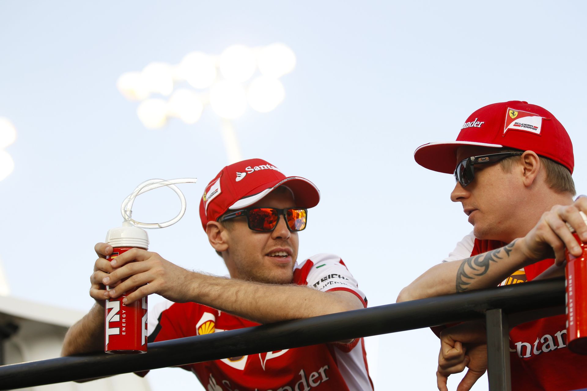 Räikkönen: Baráti küzdelem zajlik köztünk Vettellel