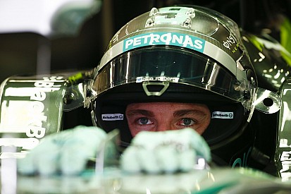 Rosberg simám megverte Hamiltont és övé a pole Belgiumban! 2 másodpercet kapott a mezőny! Alázott a Mercedes az időmérőn