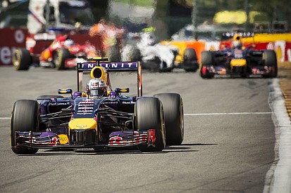 Ricciardo vs. Vettel a Red Bullnál: "Mondjuk úgy, remekül megy a csapaton belüli küzdelem"