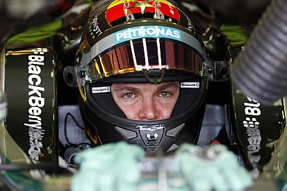 Rosberg: Bocsánatot kérek Hamiltontól és a Mercedestől!