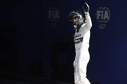 Rosberg pénzbüntetést kapott a Mercedestől: hat számjegyű az összeg