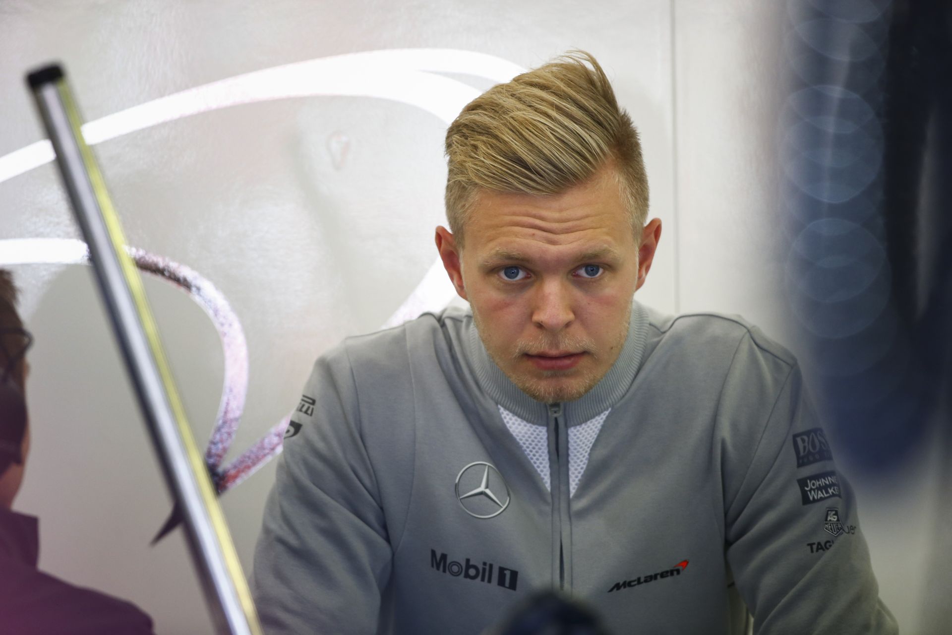 Így harcolt Magnussen a három világbajnokkal: Alonso, Vettel és Button