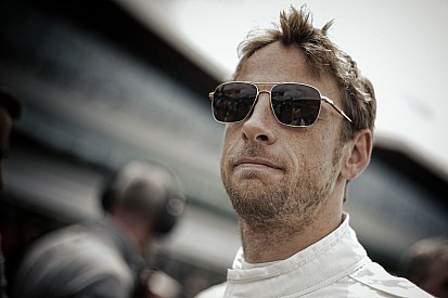 Új versenymérnököt kap Button a McLarennél