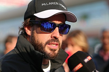 Alonso: Megint kiestünk a Q1-ben, de 6 tizedmásodpercet gyorsultunk!