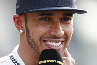 Hamilton és Rosberg: Most visszavágtunk a Ferrarinak Malajzia után!