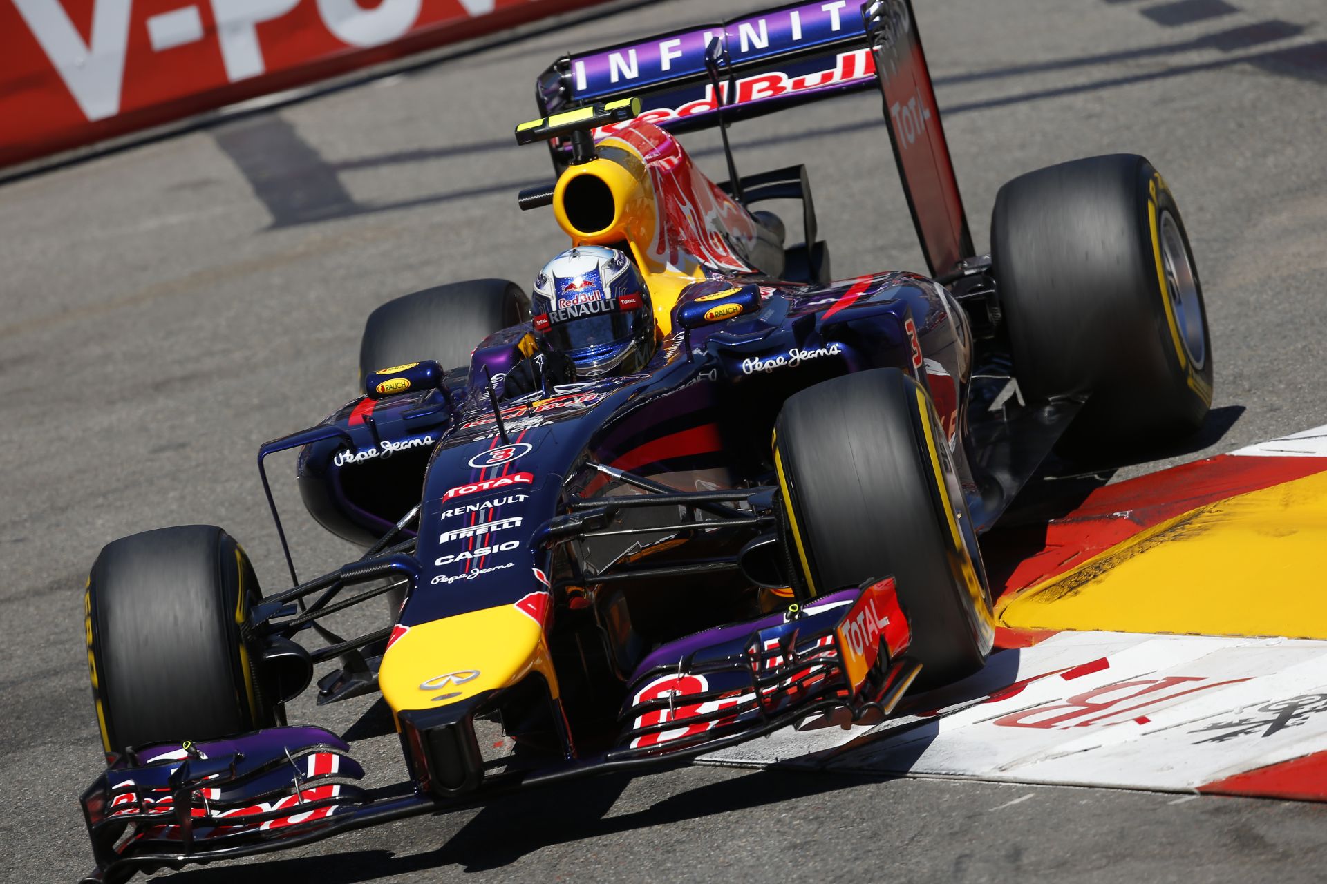 Red Bull: VW motorok az autóinkban? Nem!