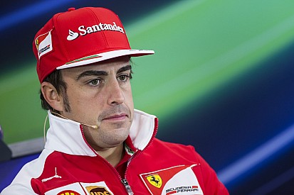Alonso ismét messze Raikkönen előtt: A spanyol kemény versenyt fog futni