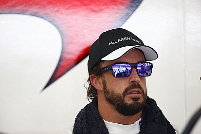 Alonso szerint a Forma-1-et az üzleti érdekek irányítják