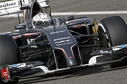 Van der Garde pert nyert a Sauber ellen, aki rajthoz állhat az Ausztrál Nagydíjon