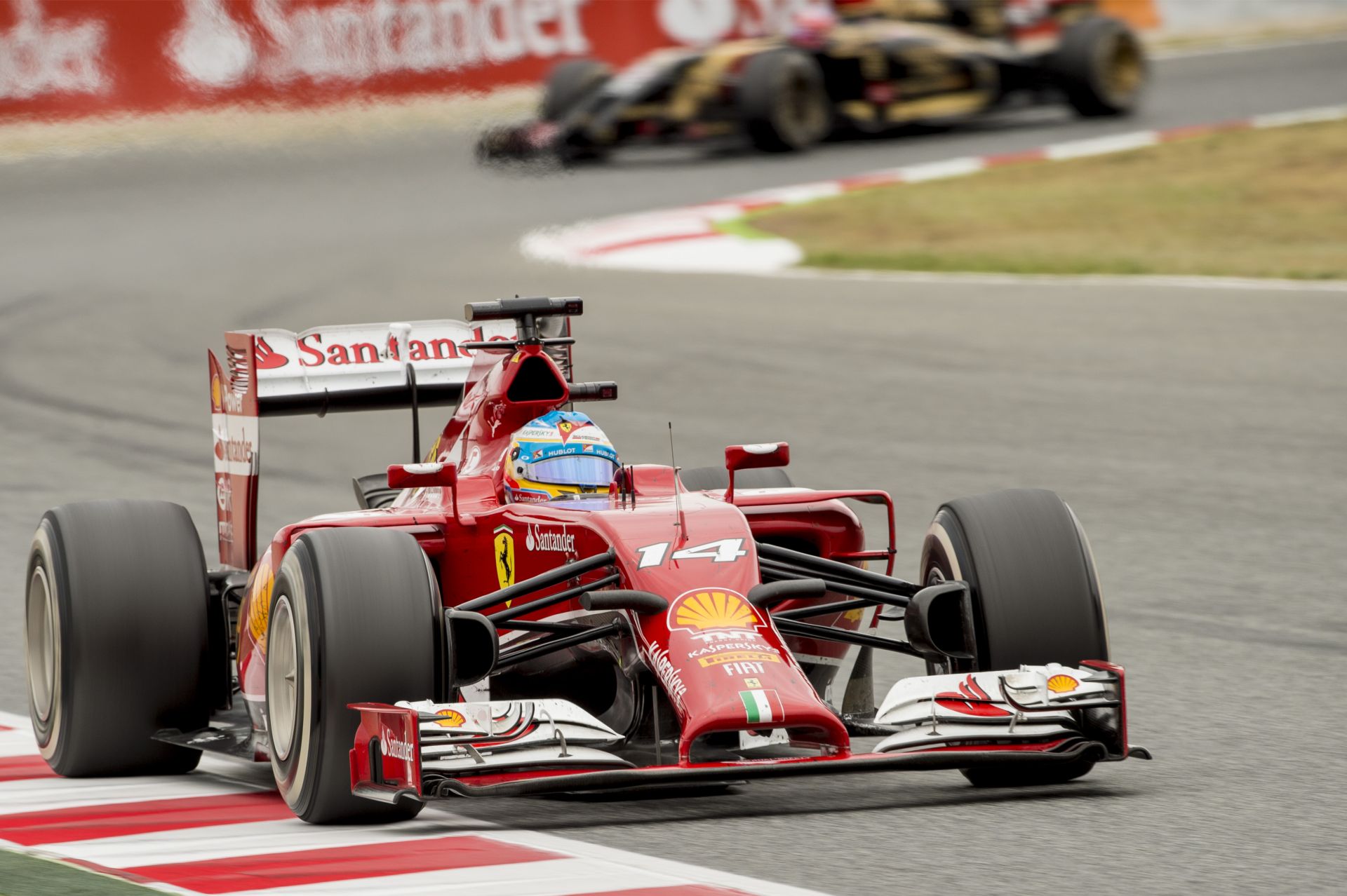 F1 2013 Vs. F1 2014: Alonso Barcelonában – fedélzeti kamera
