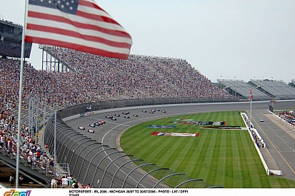Az amerikai F1-es csapat versenyt fut az idővel: Szeptemberre elkészül a gyár?